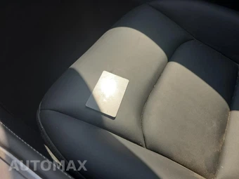 2025 Tesla Model Y Performance - miniatura 25