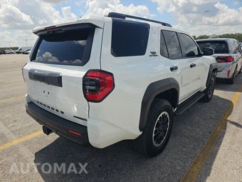 2025 Toyota 4Runner i-FORCE MAX TRD Off-Road - miniatura 4