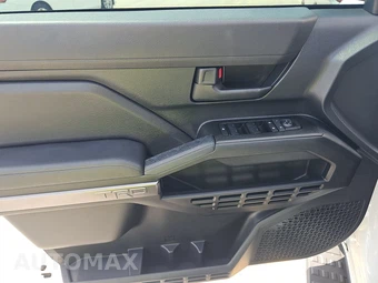 2025 Toyota 4Runner i-FORCE MAX TRD Off-Road - miniatura 9