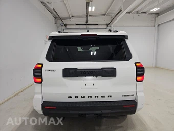 2025 Toyota 4Runner i-FORCE MAX TRD Off-Road - miniatura 5
