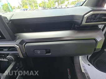 2025 Toyota 4Runner i-FORCE MAX TRD Off-Road - miniatura 16