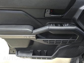 2025 Toyota 4Runner i-FORCE MAX TRD Off-Road Premium - miniatura 9