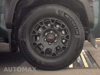 2025 Toyota 4Runner i-FORCE MAX TRD Off-Road Premium - miniatura 10