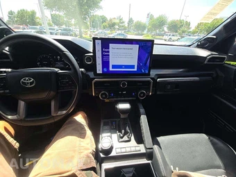 2025 Toyota 4Runner Limited - miniatura 10