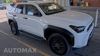 2025 Toyota 4Runner SR5 - miniatura 3