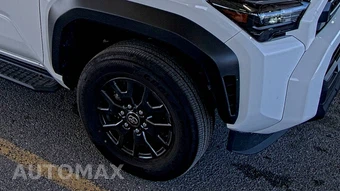 2025 Toyota 4Runner SR5 - miniatura 8