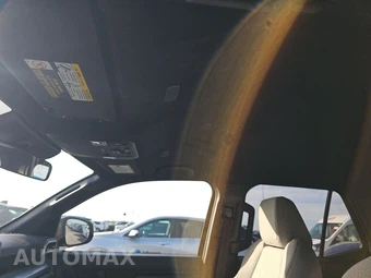 2025 Toyota 4Runner SR5 - miniatura 20