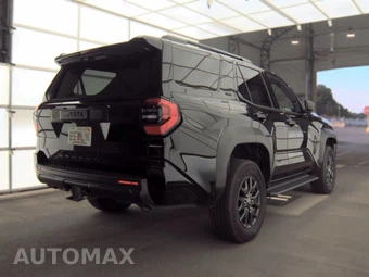 2025 Toyota 4Runner SR5 - miniatura 5