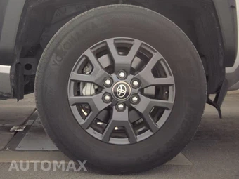 2025 Toyota 4Runner SR5 - miniatura 10