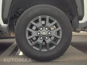 2025 Toyota 4Runner SR5 - miniatura 12
