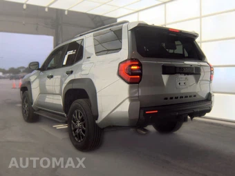 2025 Toyota 4Runner SR5 - miniatura 8