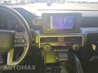 2025 Toyota 4Runner SR5 - miniatura 11