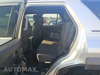 2025 Toyota 4Runner SR5 - miniatura 13