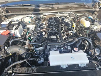 2025 Toyota 4Runner SR5 - miniatura 15