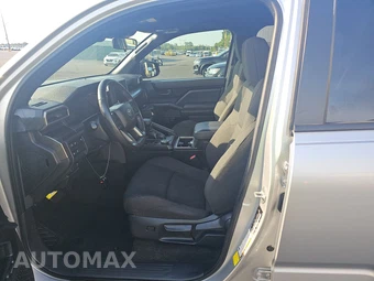 2025 Toyota 4Runner SR5 - miniatura 7