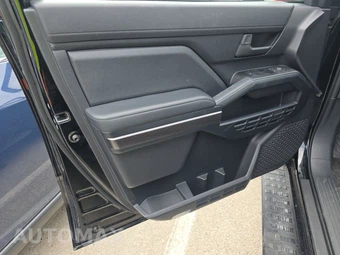 2025 Toyota 4Runner SR5 - miniatura 15