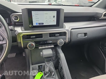 2025 Toyota 4Runner SR5 - miniatura 17