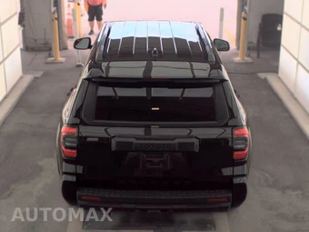 2025 Toyota 4Runner SR5 - miniatura 6
