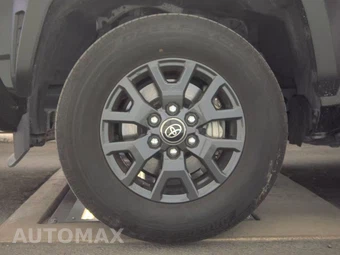 2025 Toyota 4Runner SR5 - miniatura 9