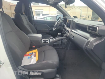 2025 Toyota 4Runner SR5 - miniatura 8