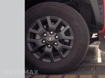 2025 Toyota 4Runner SR5 - miniatura 10