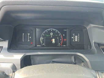 2025 Toyota 4Runner SR5 - miniatura 12