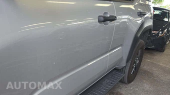 2025 Toyota 4Runner SR5 - miniatura 25