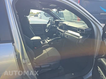 2025 Toyota 4Runner SR5 - miniatura 8