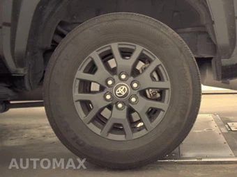 2025 Toyota 4Runner SR5 - miniatura 12