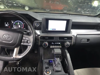 2025 Toyota 4Runner SR5 - miniatura 17