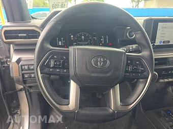 2025 Toyota 4Runner SR5 - miniatura 10