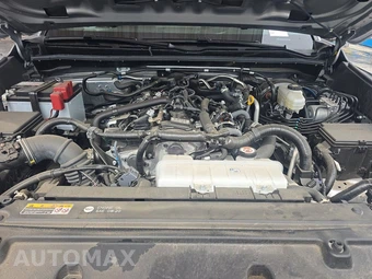 2025 Toyota 4Runner SR5 - miniatura 15