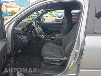 2025 Toyota 4Runner SR5 - miniatura 7