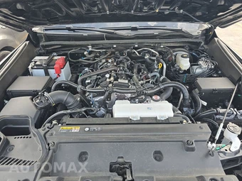 2025 Toyota 4Runner SR5 - miniatura 17