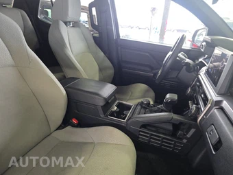 2025 Toyota 4Runner SR5 - miniatura 14