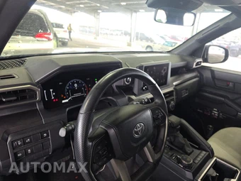 2025 Toyota 4Runner SR5 - miniatura 17