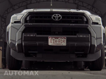2025 Toyota 4Runner SR5 - miniatura 3