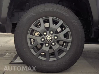 2025 Toyota 4Runner SR5 - miniatura 11