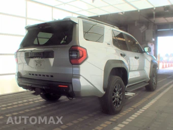 2025 Toyota 4Runner SR5 - miniatura 5