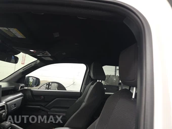 2025 Toyota 4Runner SR5 - miniatura 17