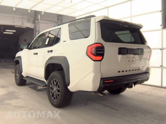 2025 Toyota 4Runner SR5 - miniatura 6
