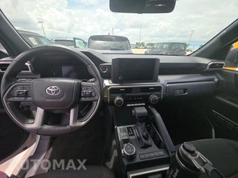 2025 Toyota 4Runner SR5 - miniatura 11