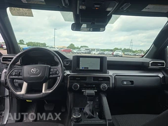2025 Toyota 4Runner SR5 - miniatura 11