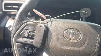 2025 Toyota 4Runner SR5 - miniatura 21