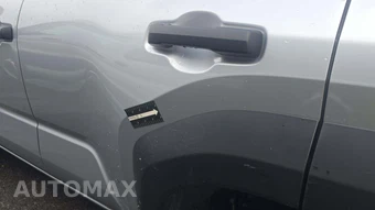 2025 Toyota 4Runner SR5 - miniatura 25