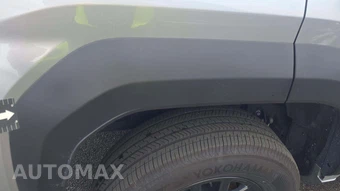2025 Toyota 4Runner SR5 - miniatura 27