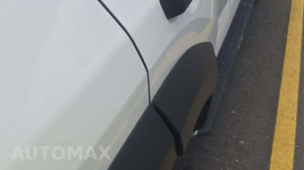 2025 Toyota 4Runner SR5 - miniatura 20
