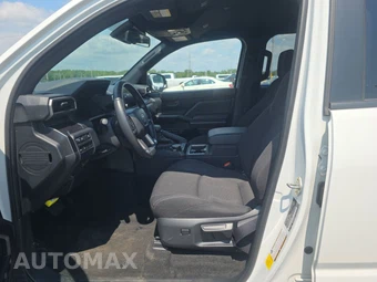 2025 Toyota 4Runner SR5 - miniatura 7