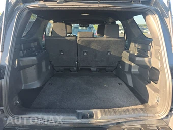 2025 Toyota 4Runner SR5 - miniatura 16