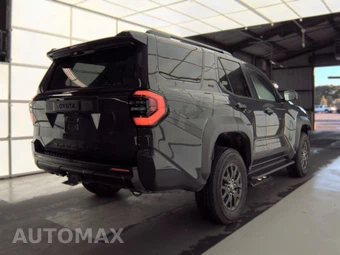 2025 Toyota 4Runner SR5 - miniatura 4